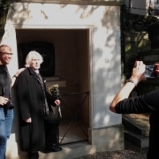 André Chabot fait visiter sa chapelle