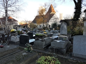 Le cimetière du village de Charonne