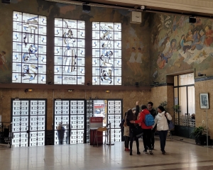 Le hall d'entrée du lycée Hélène Boucher