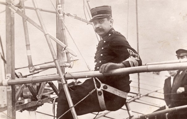 Le Capitaine Ferber à bord de son aéroplane - Wikipedia